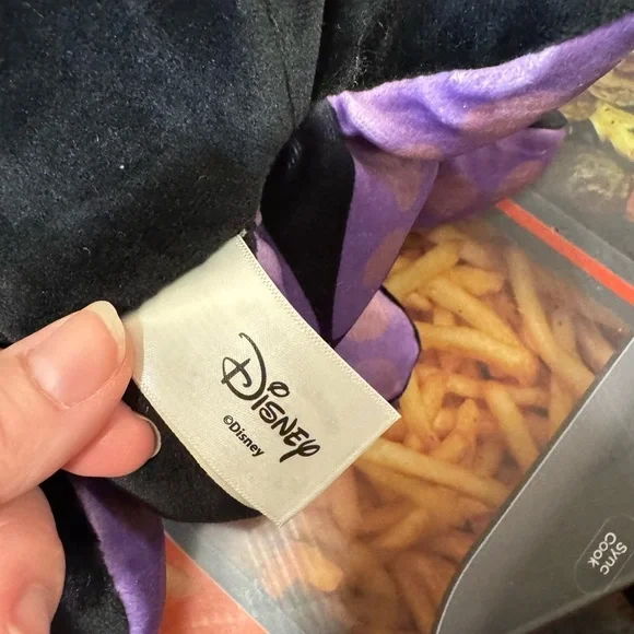 Disney Villains Ursula Plush Toy - Black, White, Purple - Picture 4 of 6